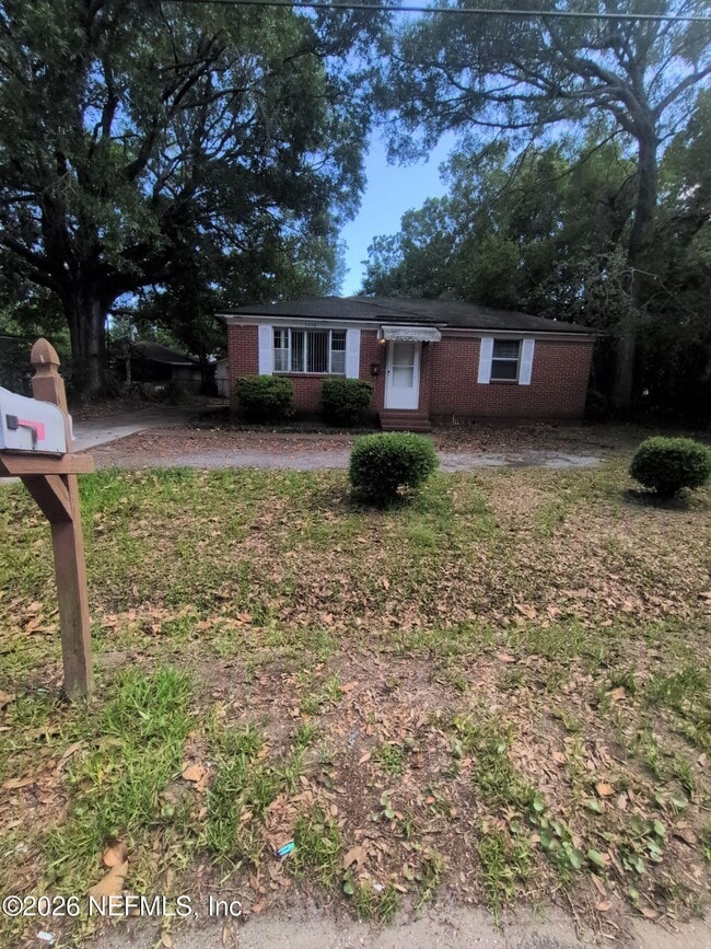 property at 3350 Sunnybrook Ave N