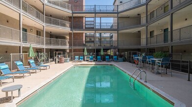 1275 E University Dr in Tempe, AZ - Building Photo - Building Photo