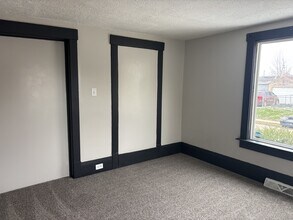 525 Pike Ave SW in Massillon, OH - Building Photo - Building Photo