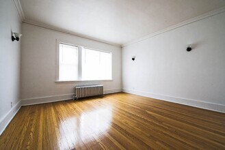 8253-59 S Ingleside Ave Chicago, IL 60619 in Chicago, IL - Building Photo - Building Photo