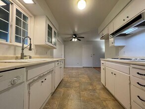 8620 Park Vista Dr in Granite Bay, CA - Building Photo - Building Photo