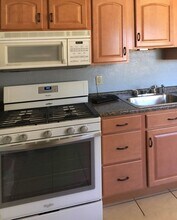 742 Jane St in Pittsburgh, PA - Building Photo - Building Photo
