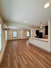 1011 Enid St in Houston, TX - Building Photo - Building Photo