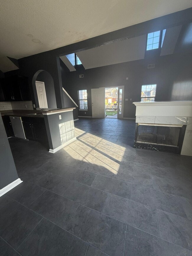 property at 3939 Lipscomb Dr