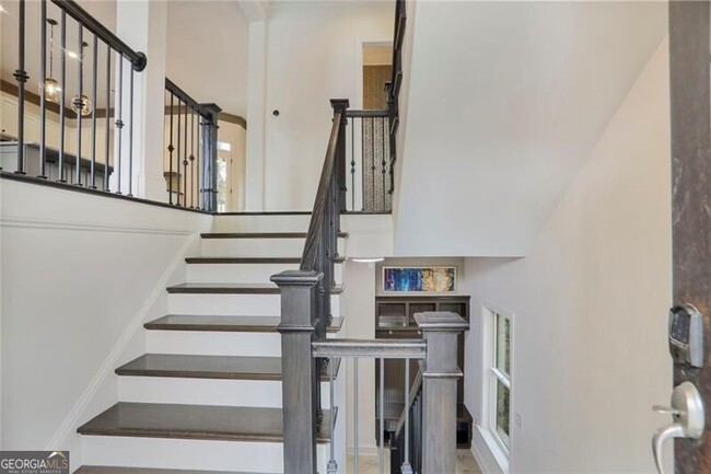 934 Canterbury Ln NE in Atlanta, GA - Foto de edificio - Building Photo