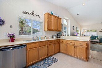 7397 Village Way in Yucca Valley, CA - Building Photo - Building Photo