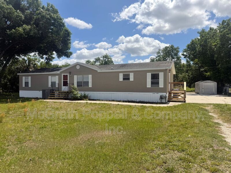 12703 Lovers Ln in Riverview, FL - Building Photo