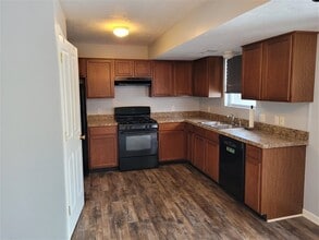 11959 Burning Bush Ct in Holland, MI - Building Photo - Building Photo