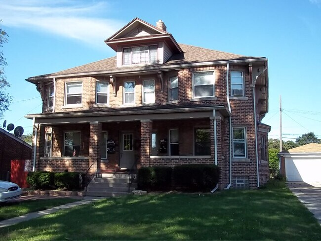 18108 Outer Dr, Unit #1 photo'