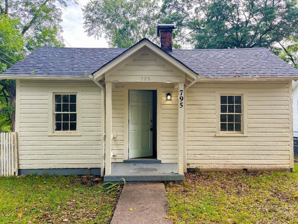795 Leonard St in Spartanburg, SC - Building Photo