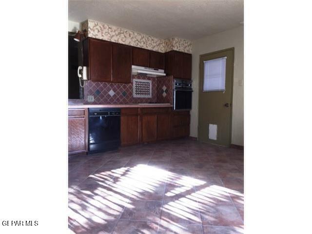 5124 Garry Owen Rd in El Paso, TX - Building Photo - Building Photo