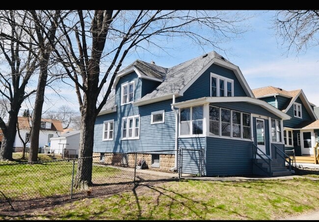 property at 625 S 61st St