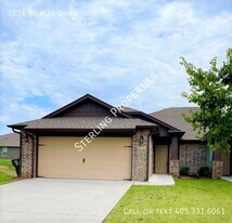 1016 Merlin Dr in Norman, OK - Building Photo