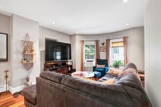 151 Highland St, Unit 1 in Boston, MA - Building Photo - Building Photo