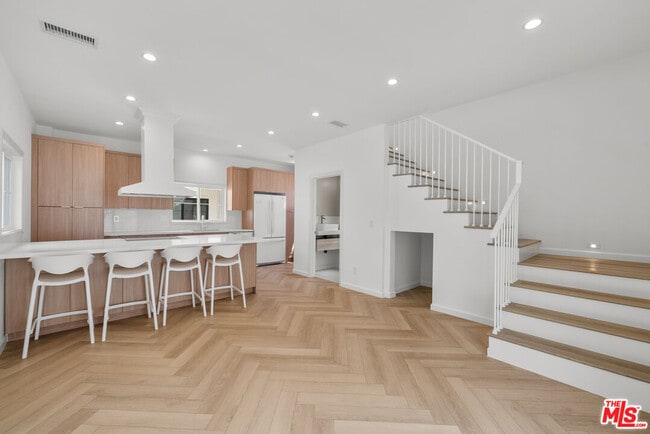 property at 847 Huntley Dr