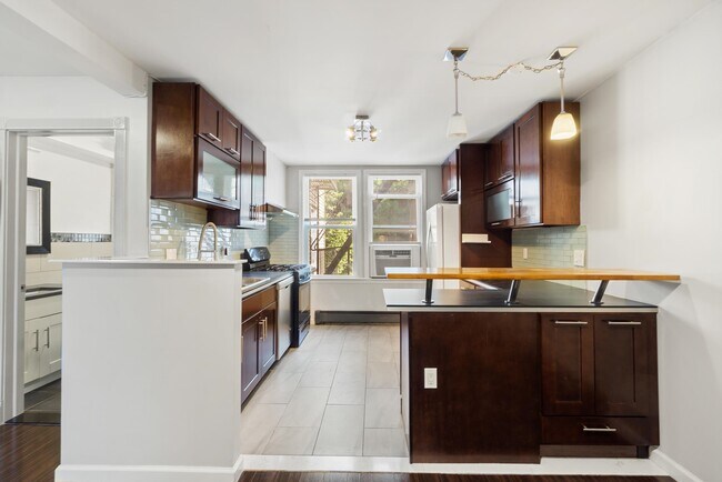 46 Wayne St in Jersey City, NJ - Building Photo - Building Photo