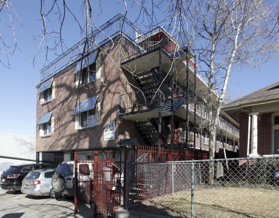 Adamson Apartments in Denver, CO - Foto de edificio