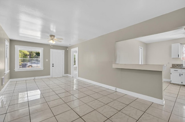 5080 Enrico Blvd in Sacramento, CA - Building Photo - Building Photo