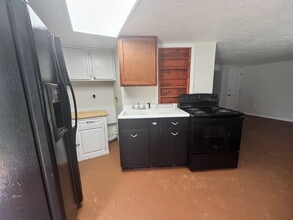 2 H Ave in Gainesville, GA - Building Photo - Building Photo