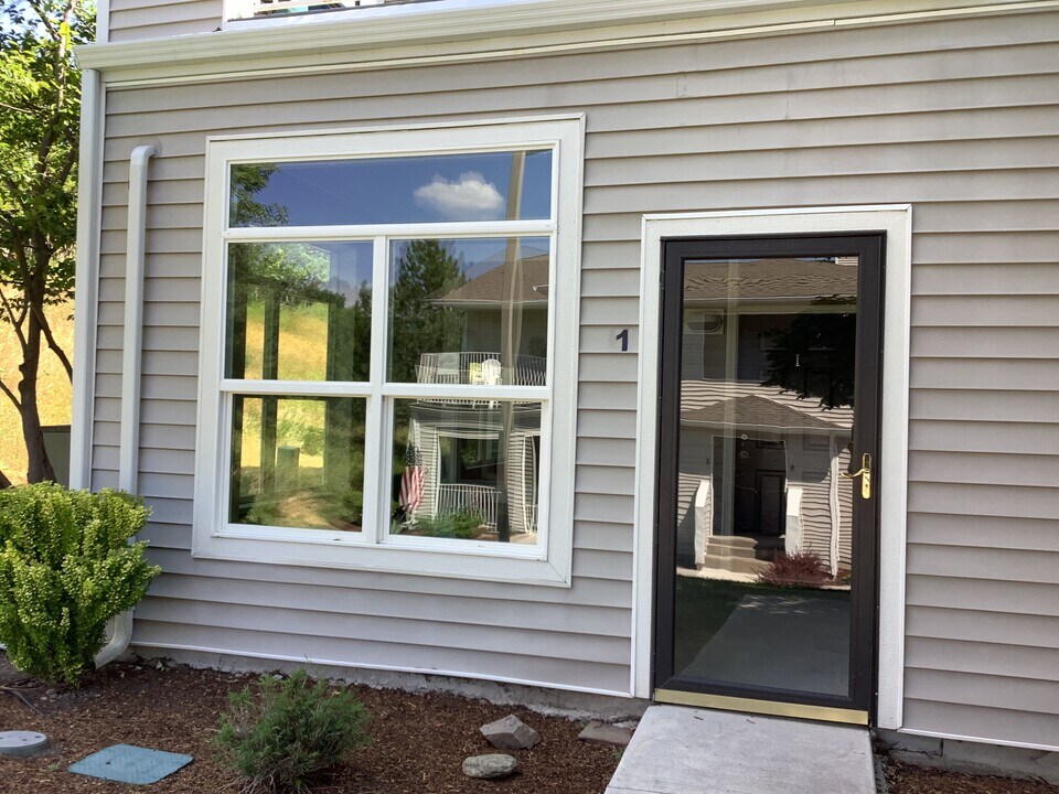 5100 Village View Way in Missoula, MT - Building Photo