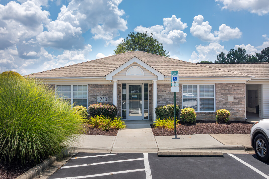 Landings at Steele Creek in Charlotte, NC - Building Photo