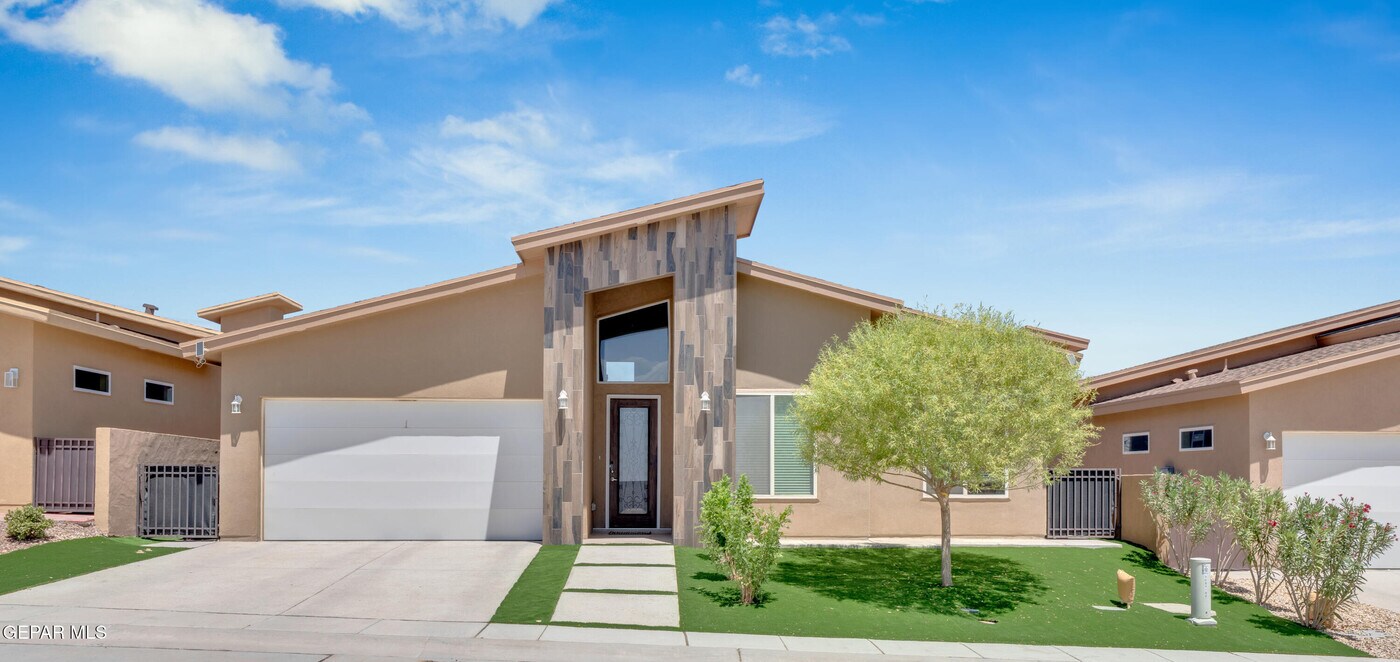 1031 Vinton Ave in Canutillo, TX - Building Photo