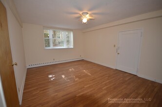 59 Parkman St, Unit LB in Brookline, MA - Building Photo - Building Photo