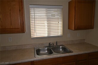 320 N 16th St in Las Vegas, NV - Building Photo - Building Photo