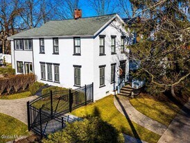 55 State St in Saratoga Springs, NY - Building Photo