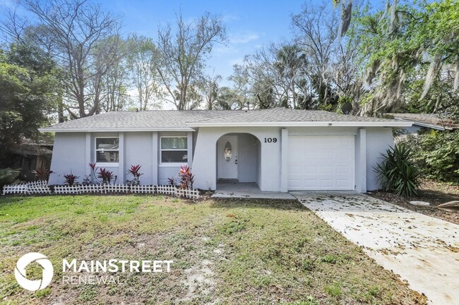 property at 109 N Alderwood St