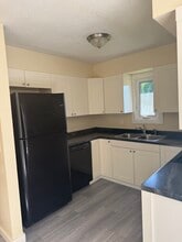 14707 Dominica Ct in Apple Valley, MN - Building Photo - Building Photo