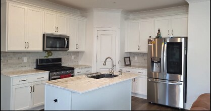 372 Hammock Ln in Spring Hill, TN - Foto de edificio - Building Photo