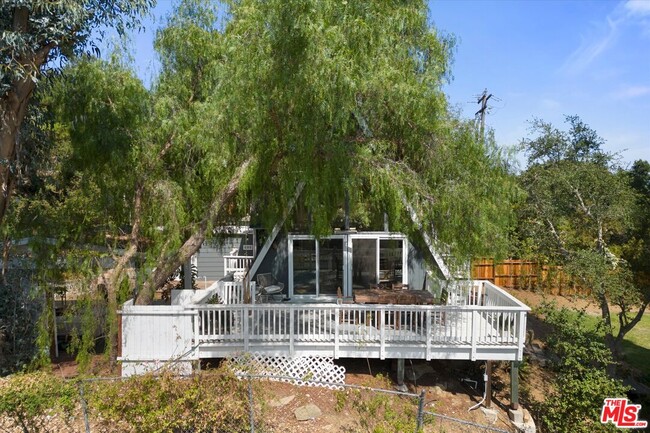 21316 Hillside Dr in Topanga, CA - Building Photo - Building Photo