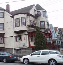 202 Buena Vista Ave in Yonkers, NY - Building Photo - Building Photo