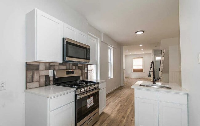 2245 N Lambert St in Philadelphia, PA - Building Photo - Building Photo