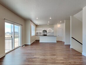 1187 N Golden Spoke Dr in Spanish Fork, UT - Foto de edificio - Building Photo