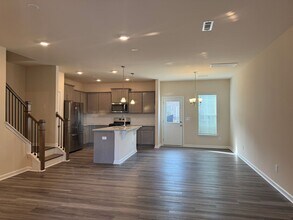 4048 Beckton Trl in Jamestown, NC - Building Photo - Building Photo