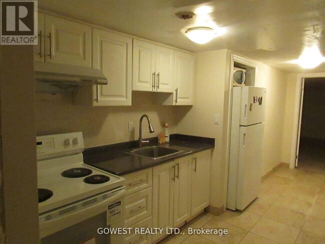 property at 2011 Dundas St W