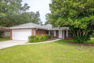 12449 Long Lake Dr in Jacksonville, FL - Building Photo - Building Photo