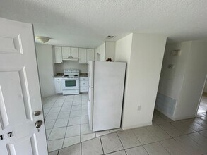 5317 Avery Rd in New Port Richey, FL - Foto de edificio - Building Photo