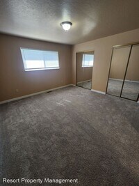 1806 E 3rd Ave photo'