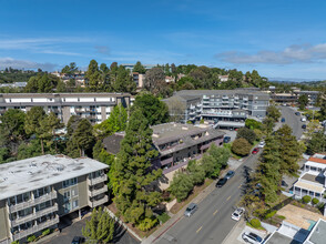 Park Terrace in Belmont, CA - Foto de edificio - Building Photo