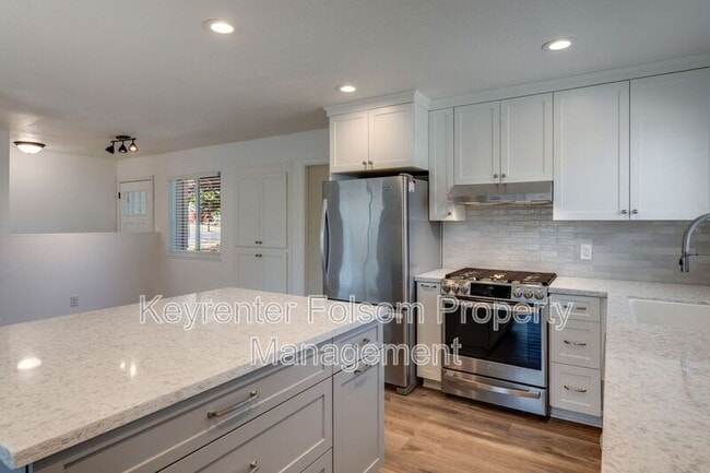 5800 Deary Way in Orangevale, CA - Building Photo - Building Photo