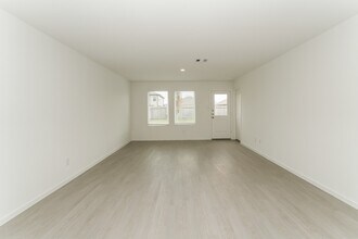 10822 Bird Of Paradise Ln in Houston, TX - Foto de edificio - Building Photo