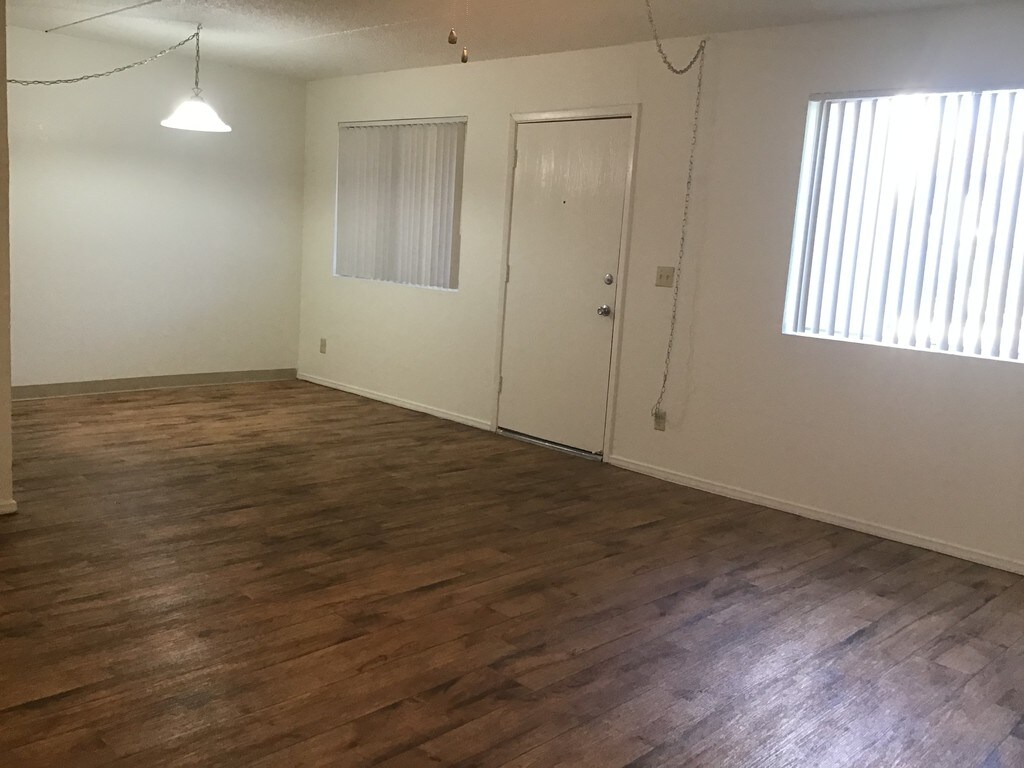 Orange Tree Villa Apartments in Scottsdale, AZ