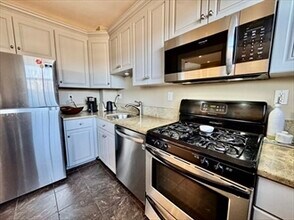 80 Waltham St, Unit 5 in Boston, MA - Building Photo - Building Photo