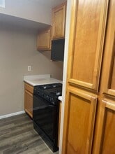 8502 Laborough Dr in Bakersfield, CA - Building Photo - Building Photo