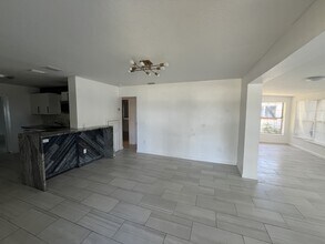 43 Alamanda Dr in Ormond Beach, FL - Building Photo - Building Photo