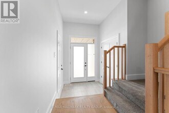 104 Ploughshare Rd in Ottawa, ON - Building Photo - Building Photo