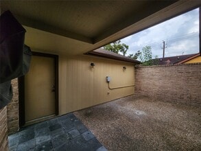 8534 Dawnridge Dr in Houston, TX - Building Photo - Building Photo